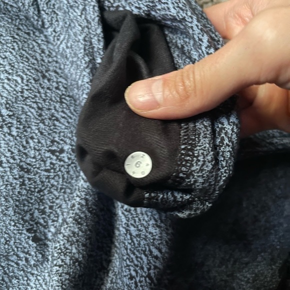 Lululemon Pick Up The Pace Long Sleeve - Picture 2 of 6